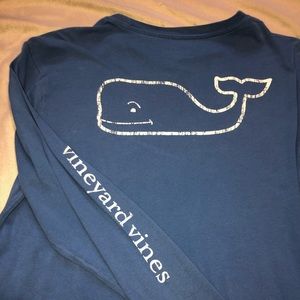 blue vineyard vines shirt